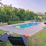 וילה Maya By Guide *