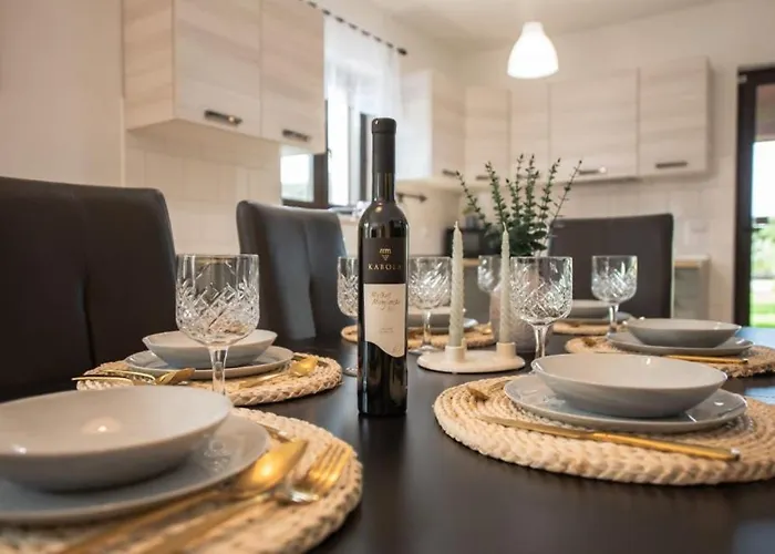 Maya By Guide Villa *