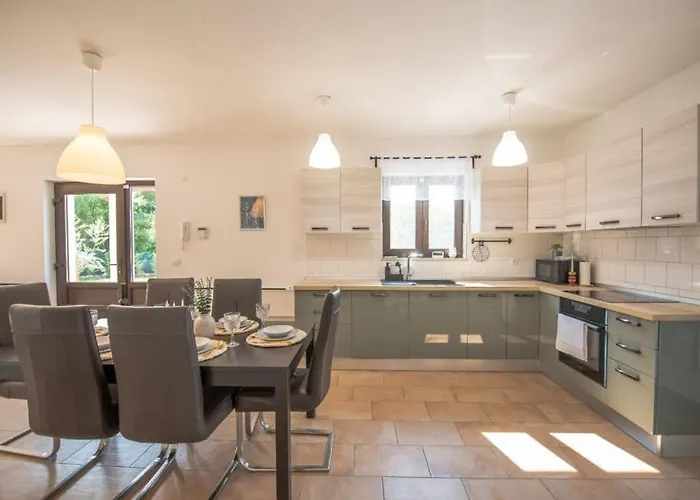 Maya By Guide Villa Juršići