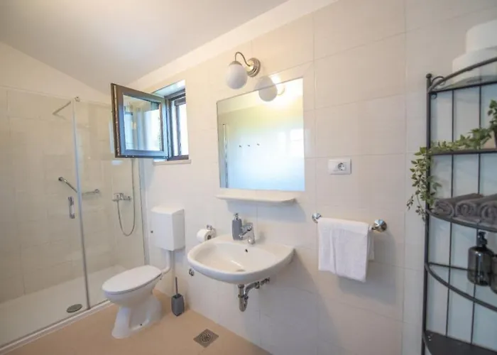 Villa Maya By Guide *