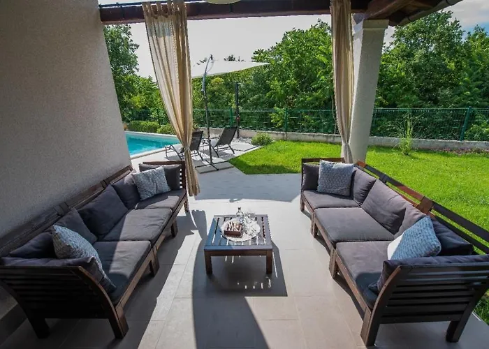 Villa Maya By Guide *