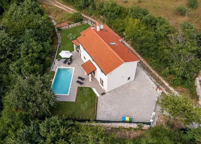 Maya By Guide * Juršići