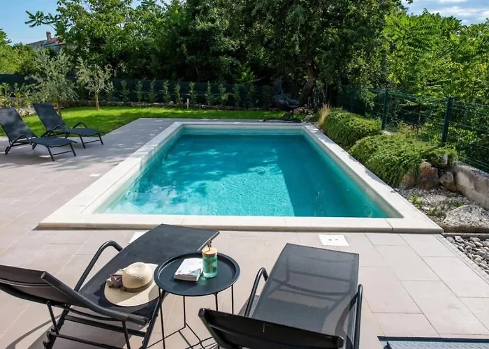 Maya By Guide * Juršići