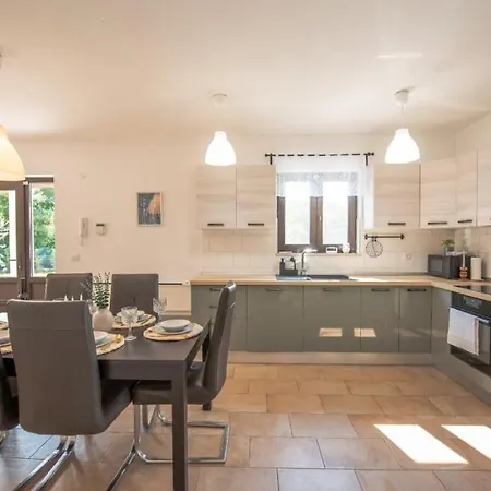 Maya By Guide Villa Juršići