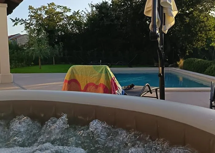 Maya By Guide Villa Juršići